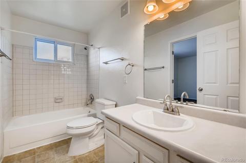 17570 E Grand Dr, Aurora, CO 80015 photo 16