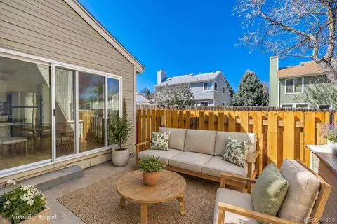 Exterior - 4927 S Eagle Cir, Aurora, CO 80015 photo 4 of 5