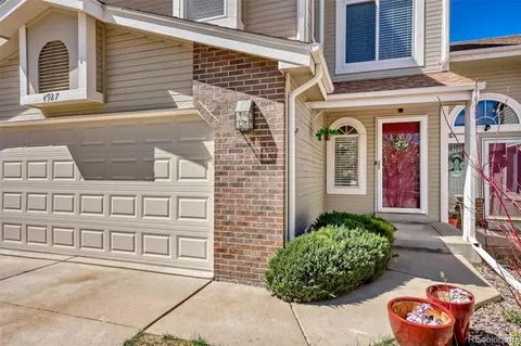 Exterior - 4927 S Eagle Cir, Aurora, CO 80015 photo 3 of 5