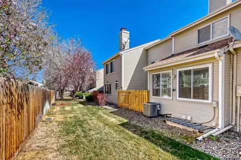 Exterior - 4927 S Eagle Cir, Aurora, CO 80015 photo 5 of 5