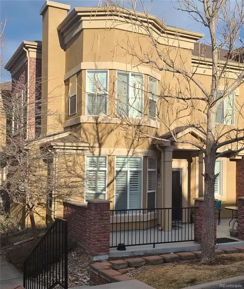 9492 Cedarhurst Ln #B, Highlands Ranch, CO 80129