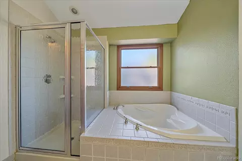 Bath - 21064 E Crestline Cir, Centennial, CO 80015 photo 4 of 5