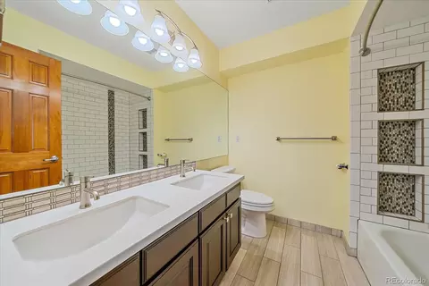 Bath - 21064 E Crestline Cir, Centennial, CO 80015 photo 5 of 5