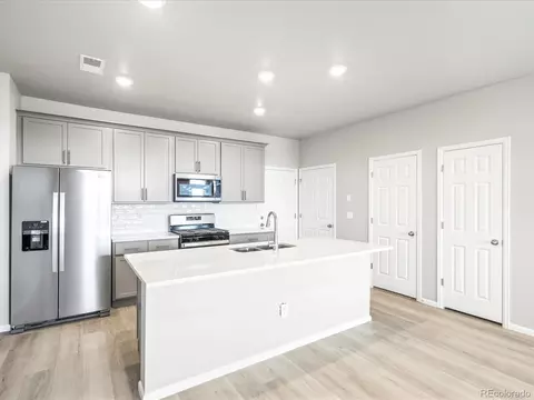 22280 E 8th Ave, Aurora, CO 80018 photo 5