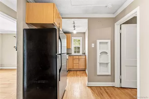 Entry Way - 1024 E 14th Ave #5, Denver, CO 80218 photo 4 of 6