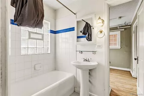 Bath - 1024 E 14th Ave #5, Denver, CO 80218 photo 3 of 3