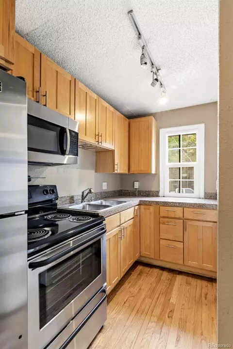 Kitchen - 1024 E 14th Ave #5, Denver, CO 80218 photo 1 of 3