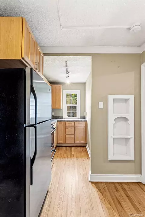 Entry Way - 1024 E 14th Ave #5, Denver, CO 80218 photo 5 of 6