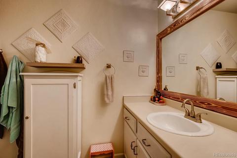 420 Wright St #303, Lakewood, CO 80228 photo 8