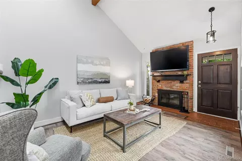 2892 W Long Cir #G, Littleton, CO 80120
