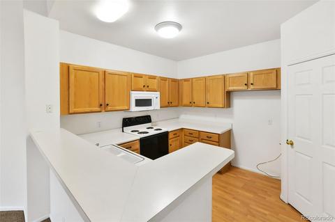 12201 E 2nd Dr, Aurora, CO 80011 photo 17