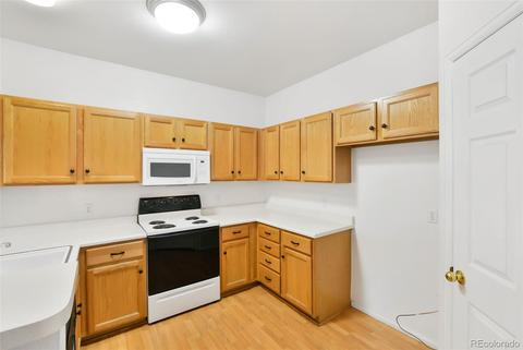 12201 E 2nd Dr, Aurora, CO 80011 photo 18