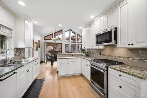 Kitchen - 16035 Double Eagle Dr #A, Morrison, CO 80465 photo 3 of 3