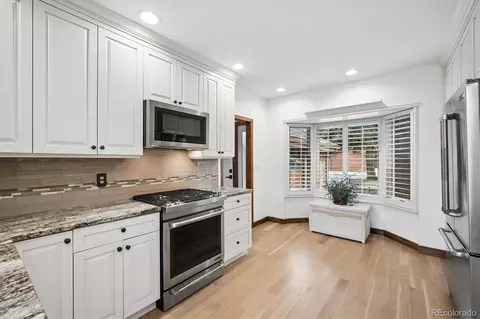 Kitchen - 16035 Double Eagle Dr #A, Morrison, CO 80465 photo 2 of 3