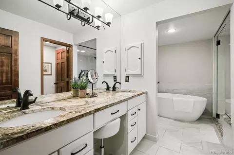 Bath - 16035 Double Eagle Dr #A, Morrison, CO 80465 photo 2 of 5