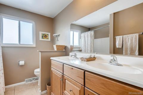 3237 Carson St, Aurora, CO 80011 photo 11