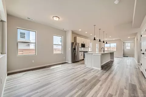 6917 Kendrick Ln, Arvada, CO 80007 photo 4
