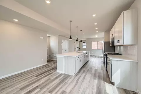 6917 Kendrick Ln, Arvada, CO 80007 photo 2