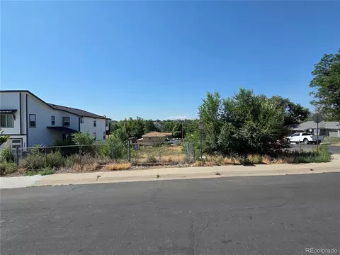 890 Winona Ct, Denver, CO 80204