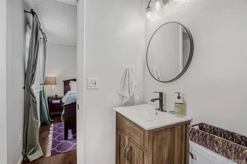 Bath - 14863 E Colgate Dr, Aurora, CO 80014 photo 2 of 4
