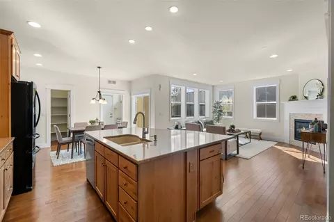 10822 E 28th Pl, Denver, CO 80238