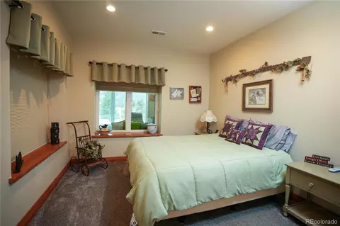 Bedroom - 1404 Rowell Dr, Lyons, CO 80540 photo 4 of 8