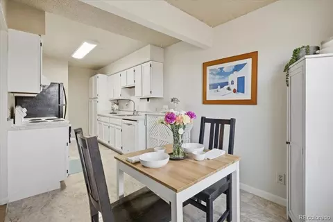 3121 S Tamarac Dr #302H, Denver, CO 80231