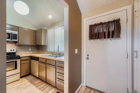 Entry Way - 11610 E Cedar Ave, Aurora, CO 80012 photo 1 of 1