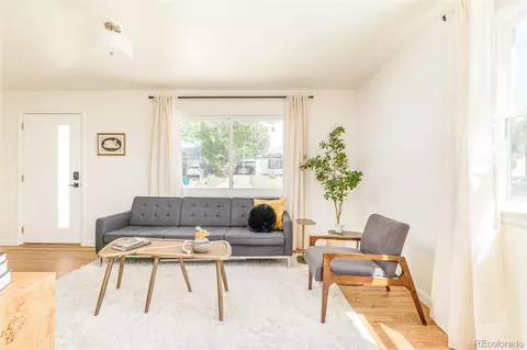965 Lima St, Aurora, CO 80010