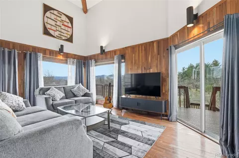 Living - 9655 Morrison Rd, Lakewood, CO 80227 photo 3 of 7