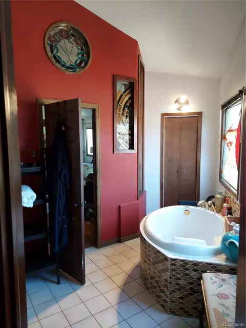 Bath - 9655 Morrison Rd, Lakewood, CO 80227 photo 2 of 7
