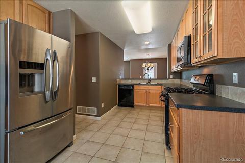 22058 E Irish Dr, Aurora, CO 80016 photo 13