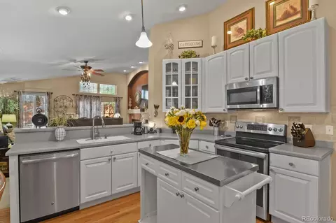 Kitchen - 22709 E Ida Ave, Aurora, CO 80015 photo 4 of 5
