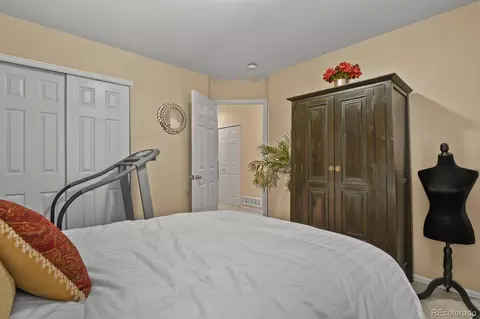 Bedroom - 22709 E Ida Ave, Aurora, CO 80015 photo 4 of 6