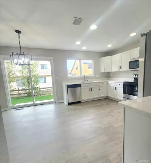 Kitchen - 19913 E 59th Ave, Aurora, CO 80019 photo 2 of 2