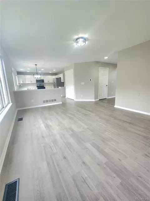 Living - 19913 E 59th Ave, Aurora, CO 80019 photo 3 of 4