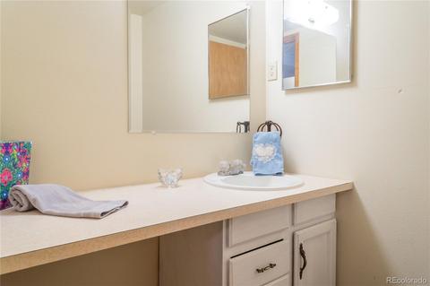 8602 E Amherst Dr #B, Denver, CO 80231 photo 26