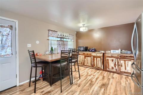 5072 Upton Ct, Denver, CO 80239 photo 7