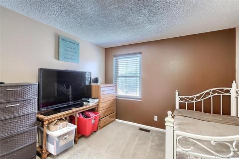 5072 Upton Ct, Denver, CO 80239 photo 13