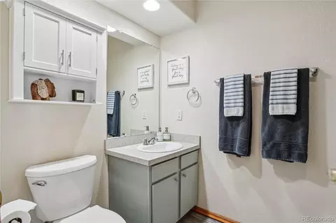 Bath - 4145 E 119th Pl #B, Thornton, CO 80233 photo 3 of 4