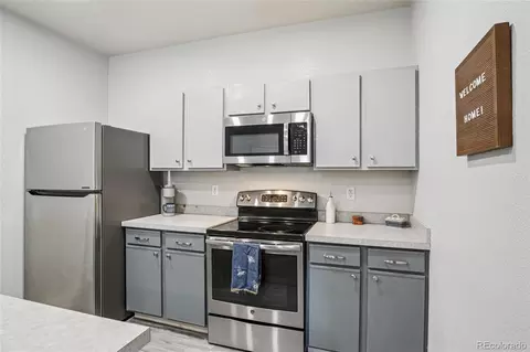 Kitchen - 4145 E 119th Pl #B, Thornton, CO 80233 photo 2 of 4
