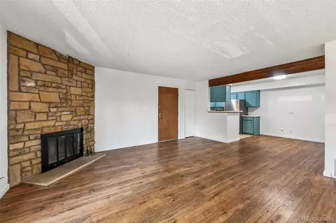 Living - 205 Wright St #204, Lakewood, CO 80228 photo 2 of 4
