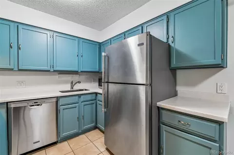 Kitchen - 205 Wright St #204, Lakewood, CO 80228 photo 2 of 5