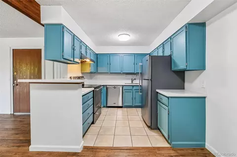 Kitchen - 205 Wright St #204, Lakewood, CO 80228 photo 4 of 5