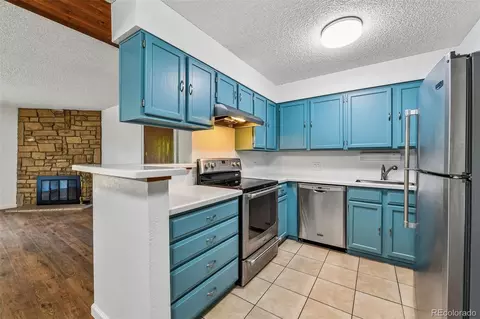 Kitchen - 205 Wright St #204, Lakewood, CO 80228 photo 3 of 5