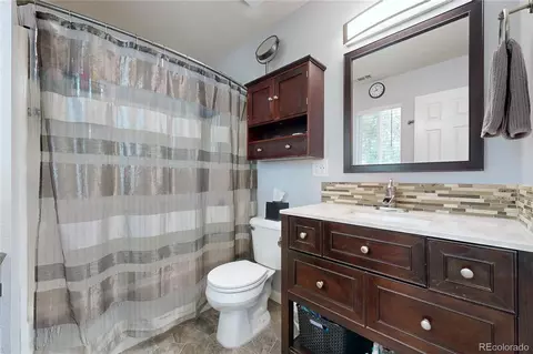 Bath - 3173 50th Ave, Greeley, CO 80634 photo 2 of 4