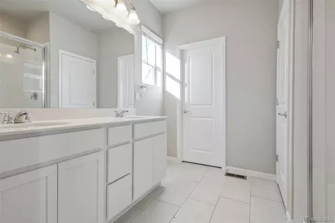Bath - 6900 E 119th Pl, Thornton, CO 80233 photo 1 of 4