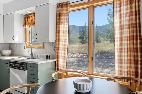 Kitchen - 449 Rodeo Dr, Silverthorne, CO 80498 photo 4 of 4