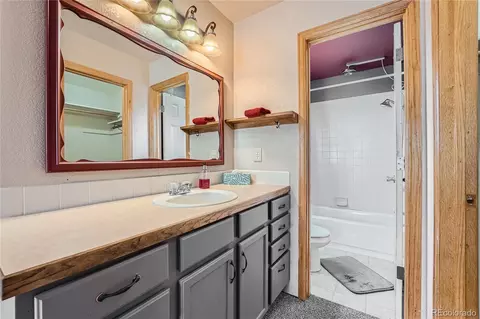 Bath - 786 Florence Ave, Firestone, CO 80520 photo 2 of 4