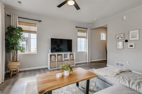 27818 E 8th Ave, Aurora, CO 80018 photo 9